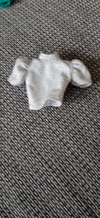 Barbie zilveren truitje, Verzamelen, Verzenden, Zo goed als nieuw, Kleertjes