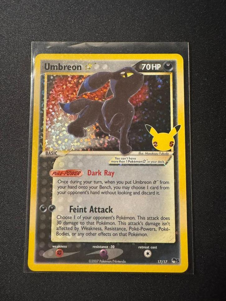 Umbreon 17/17 - Celebrations, Hobby en Vrije tijd, Verzamelkaartspellen | Pokémon, Nieuw, Losse kaart, Ophalen of Verzenden