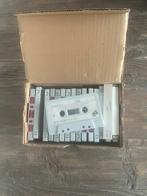 16 cassette bandjes in doos - Commodore 64, Ophalen of Verzenden