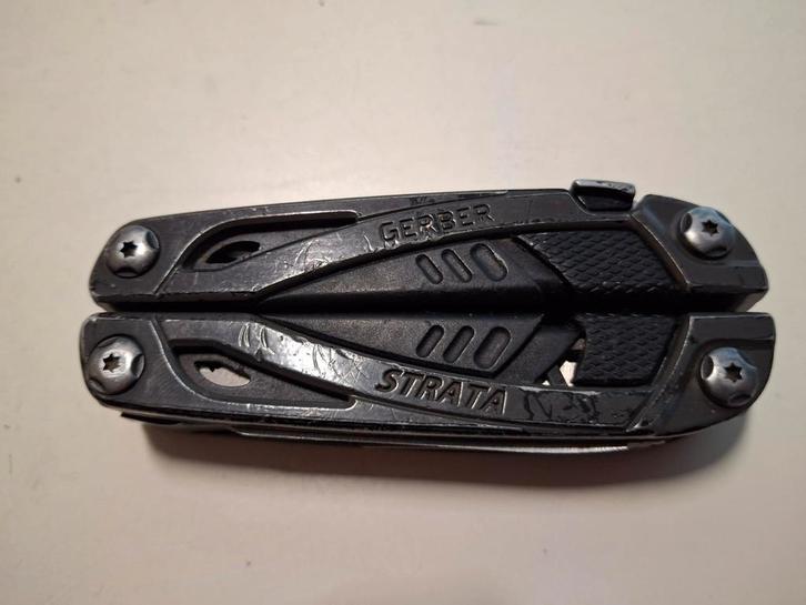 Gerber strata multitool, Caravans en Kamperen, Kampeergereedschap, Zo goed als nieuw, Ophalen of Verzenden
