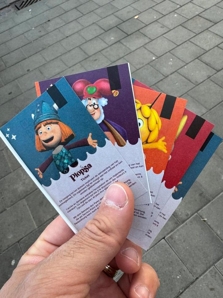 Kaartjes Plopsalland de Panne, 7 stuks. Vrije periode, Tickets en Kaartjes, Kortingen en Cadeaubonnen, Drie personen of meer, Pretpark