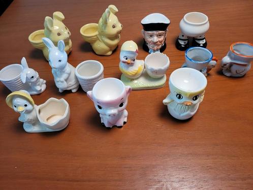 vintage eierdopjes eierdop haasjes kuikentjes eierdopje oud, Huis en Inrichting, Keuken | Servies, Zo goed als nieuw, Overige typen