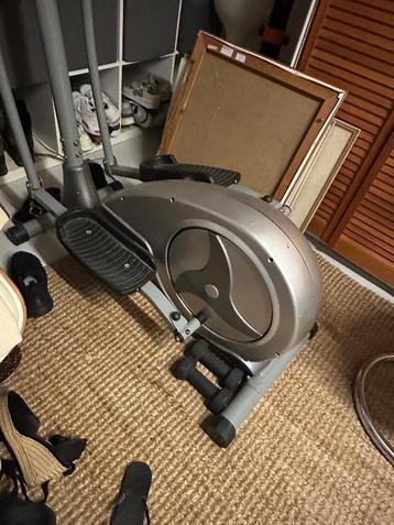Life sport Crosstrainer  beschikbaar voor biedingen