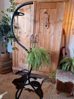 Retro Plantenstandaard met Rotan Details, Ophalen, Gebruikt