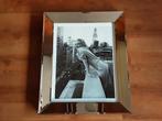 Marilyn Monroe in Spiegel Lijst, Ophalen, 50 tot 75 cm, Zo goed als nieuw, Foto of Poster