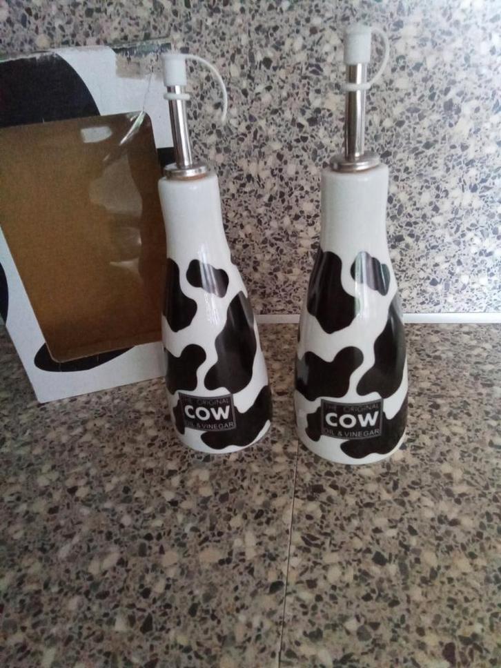 Olie en azijn flesje, koe patroon. Steen., Verzamelen, Overige Verzamelen, Nieuw, Ophalen of Verzenden