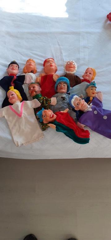 Retro handpoppen poppenkastpoppen ( I ) beschikbaar voor biedingen