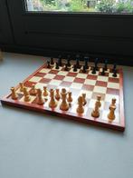Prachtig houten dam/schaakbord met houten stukken, Ophalen of Verzenden, Minder dan 500 stukjes, Zo goed als nieuw, Schaken