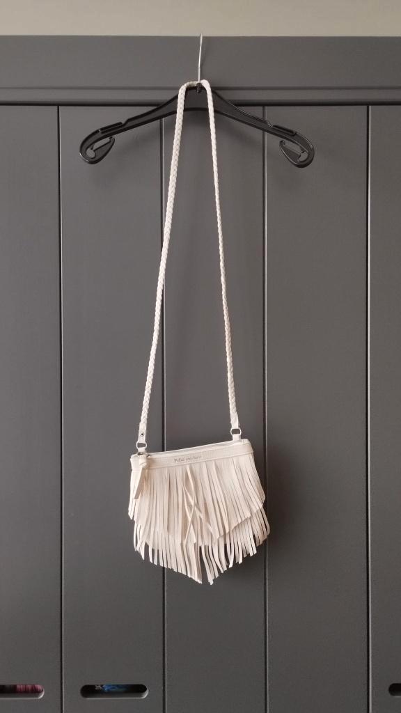 Wit zomertasje met franje, Sieraden, Tassen en Uiterlijk, Tassen | Damestassen, Zo goed als nieuw, Schoudertasje, Wit, Ophalen of Verzenden