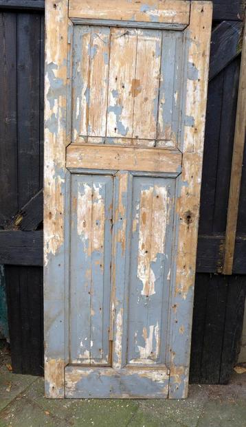 oude deuren beschikbaar voor biedingen