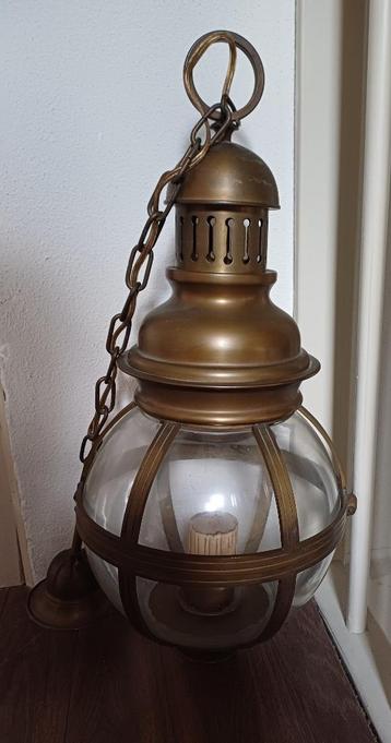 Geel koperen grote lamp 60 cm hoog beschikbaar voor biedingen