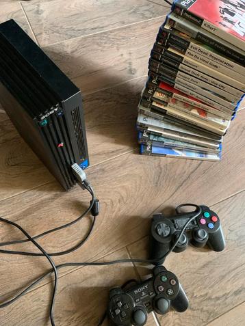 PlayStation 2 met 18 spellen + 2 controllers beschikbaar voor biedingen