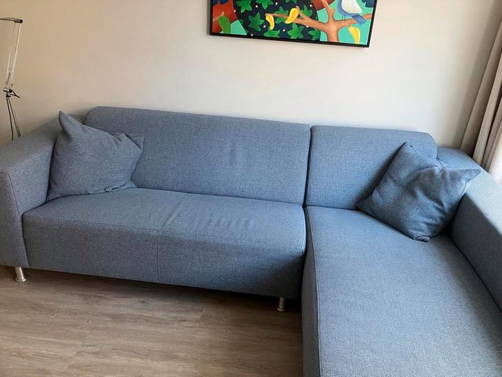 Moderne blauw grijze hoekbank, Huis en Inrichting, Banken | Bankstellen, Zo goed als nieuw, Hoekbank, Vierpersoons of meer, 200 tot 250 cm