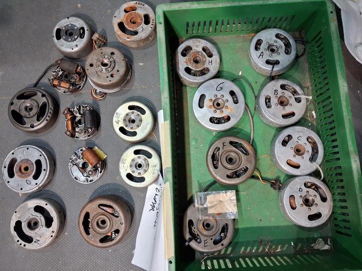 Vliegwiel ontsteking denso stemsholm bosch ducati, Fietsen en Brommers, Brommeronderdelen | Oldtimers, Zo goed als nieuw, Overige merken