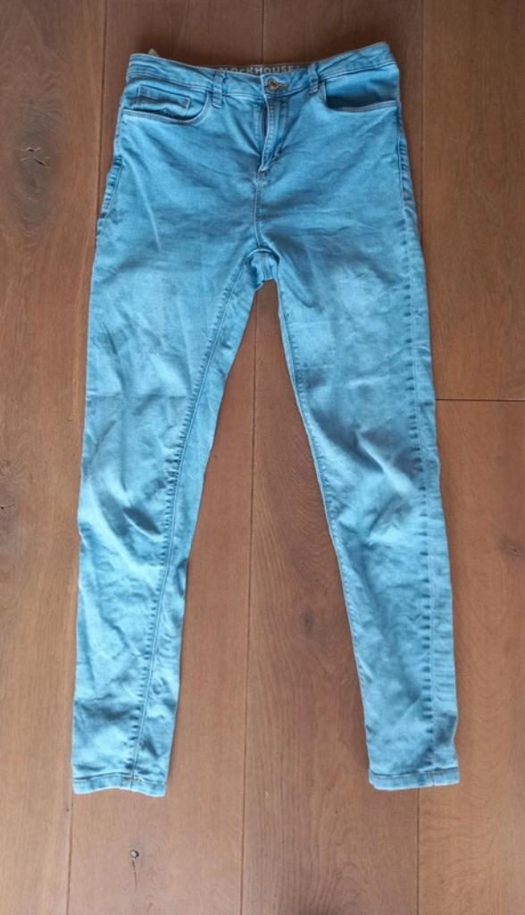 Superskinny spijkerbroek van C&A. Maat 38, Kleding | Dames, Spijkerbroeken en Jeans, Zo goed als nieuw, W30 - W32 (confectie 38/40)