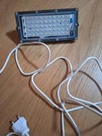 Onderbouw Verlichting 220V, Ophalen of Verzenden, Zo goed als nieuw, 50 tot 200 watt, Lamp met armatuur