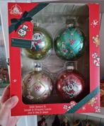 Retired Disney Holiday Cheer kerstballen set Mickey Mouse, Verzamelen, Disney, Ophalen of Verzenden, Mickey Mouse, Nieuw, Beeldje of Figuurtje