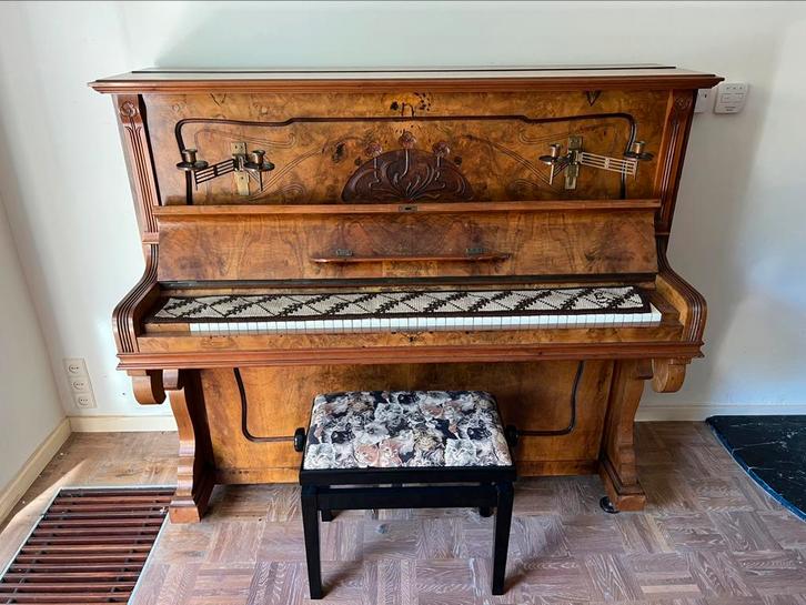 Prachtige antieke Piano - Bernart Berlin(BEZORGING MOGELIJK), Muziek en Instrumenten, Piano's, Zo goed als nieuw, Ophalen of Verzenden