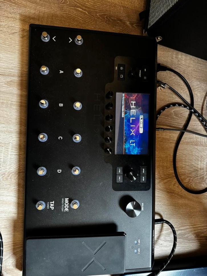 Line 6 Helix Floor LT - erg goede staat. Met tas!, Muziek en Instrumenten, Effecten, Zo goed als nieuw, Multi-effect, Ophalen