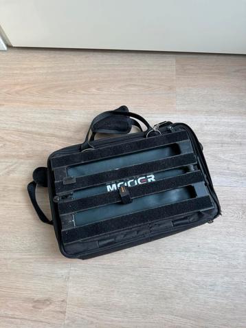 Mooer PB-10 pedalboard + schoudertas beschikbaar voor biedingen