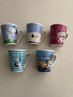 Snoopy mokken set van 5 verschillende peanuts charlie brown!, Overige materialen, Ophalen of Verzenden, Zo goed als nieuw, Overige stijlen