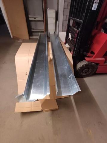 zinken dakgoot  beschikbaar voor biedingen