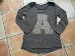 Leuk shirt met applicatie, maat S/M, Bruin, Ophalen of Verzenden, Zo goed als nieuw, Lange mouw