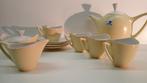 Vintage geel/wit theeservies, fabrikant  Huizen, Holland., Huis en Inrichting, Keuken | Servies, Ophalen, Gebruikt, Overige stijlen