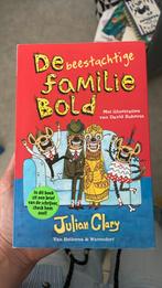 Julian Clary - De beestachtige familie Bold, Ophalen of Verzenden, Zo goed als nieuw, Julian Clary