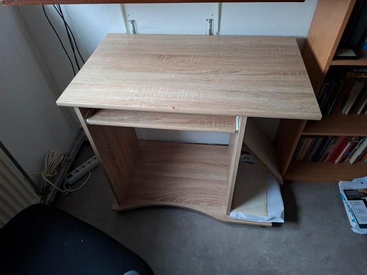 Klein bureautje met opbergruimte, Huis en Inrichting, Kasten | Computermeubels, Ophalen of Verzenden