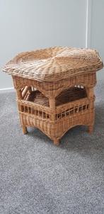 Leuk rieten tafeltje, 45 tot 60 cm, Overige materialen, Gebruikt, Overige vormen