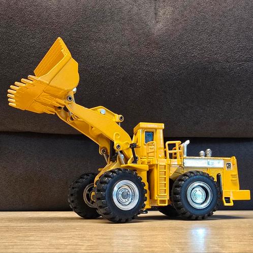 Caterpillar 992c 1:75 Shinsei Wheel loader, Hobby en Vrije tijd, Modelauto's | Overige schalen, Zo goed als nieuw, Ophalen of Verzenden