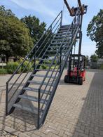 Stalen trap, veel op voorraad, 140 tot 400 cm hoog, metalen, Doe-het-zelf en Verbouw, Ophalen, Gebruikt, Trap, 2 tot 4 meter