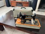 Pfaff antieke naaimachine met doos, Ophalen