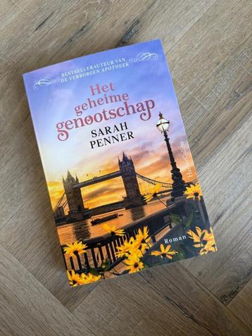 ZGAN Het geheime genootschap Sarah Penner 9789402711974 boek beschikbaar voor biedingen