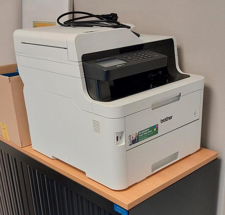 Brother kleurenprinter MFC-L3750CDW incl cartridges, Computers en Software, Printers, Gebruikt, Printer, Laserprinter, Kleur printen