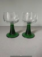2 kleine vintage wijn/moezelglazen, Verzamelen, Glas en Borrelglaasjes, Ophalen of Verzenden, Zo goed als nieuw, Overige typen