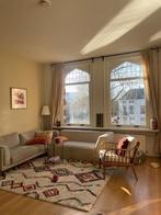 Gratis 2 banken af te halen in Utrecht centrum, Ophalen, Gebruikt, Beige, 150 tot 200 cm