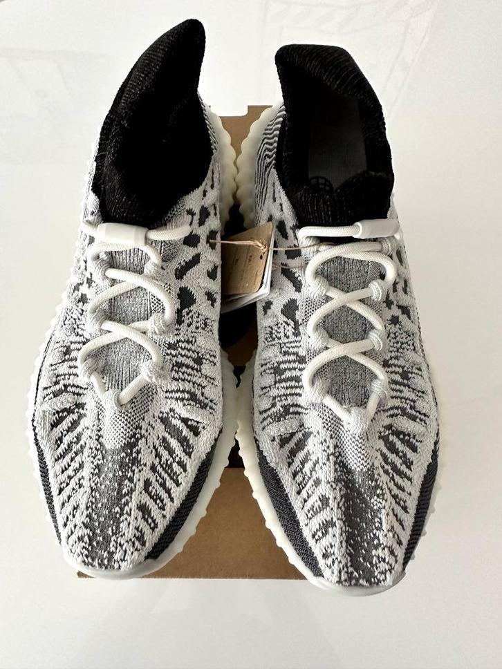 Yeezy CMPCT 350 V2 Slate White (Panda) 43 1/3, Kleding | Heren, Schoenen, Nieuw, Sneakers of Gympen, Wit, Ophalen of Verzenden
