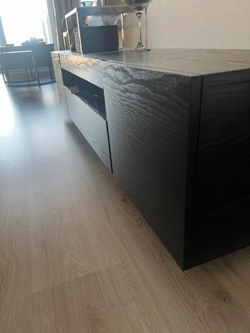TV meubel hout patroon met ledlamp
