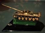 Tank Trench art Messing Sovjet T-54 A op Acrylaat sokkel, Antiek en Kunst, Ophalen of Verzenden