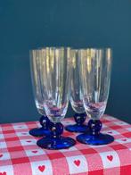 Set van 4 vintage champagneglazen met blauwe voet, Verzenden, Zo goed als nieuw, Overige typen