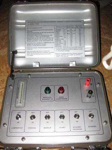 Partij test - / bedieningsapparatuur elektronica ex NL leger beschikbaar voor biedingen