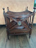 Donker Houten vintage krantenbak lectuurbak, Huis en Inrichting, Ophalen, Zo goed als nieuw