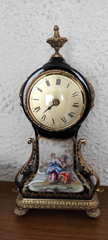 Decor dè Sevres porseleinen klok, olielamp, juwelendoosje, Antiek en Kunst, Antiek | Porselein, Ophalen