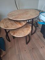 Mango houten salontafel set.met zwart ijzeren onderstel, Huis en Inrichting, Tafels | Salontafels, 50 tot 100 cm, Rond, Zo goed als nieuw