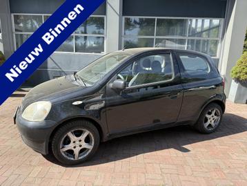 Toyota Yaris 1.3-16V VVT-i Luna 1500,- Bj 2001 Apk 12-2025 beschikbaar voor biedingen