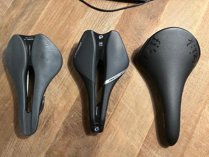 Racefiets zadel Prologo / Selle Italia / Fizik, Fietsen en Brommers, Fietsonderdelen, Zo goed als nieuw, Racefiets, Zadel, Ophalen of Verzenden