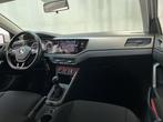 Volkswagen Polo 1.0 TSI Comfortline Parkeersensoren Navigati, Auto's, Voorwielaandrijving, Gebruikt, Met garantie (alle), Traction-control