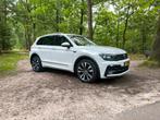 Vw tiquan 2018 3x rline uitgevoerd 2.0 tsi 4motion 300pk, Auto's, Automaat, Zwart, 4 cilinders, 2500 kg